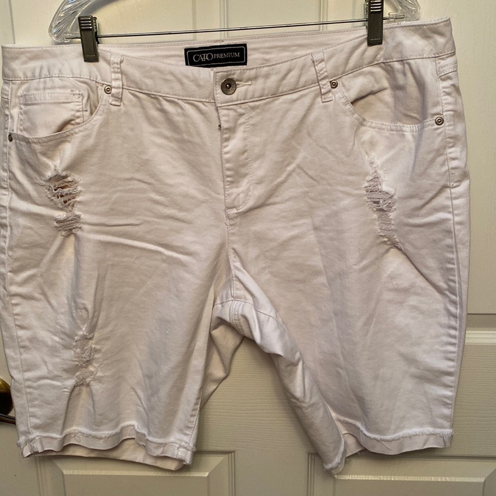 Womens Cato casual solid white stretch classic plus size shorts 20W